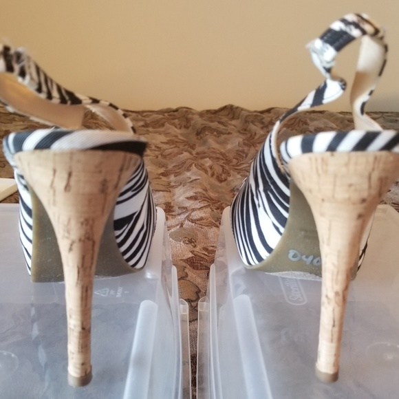 Guess Zebra Print Heel Shoe - Picture 3 of 3